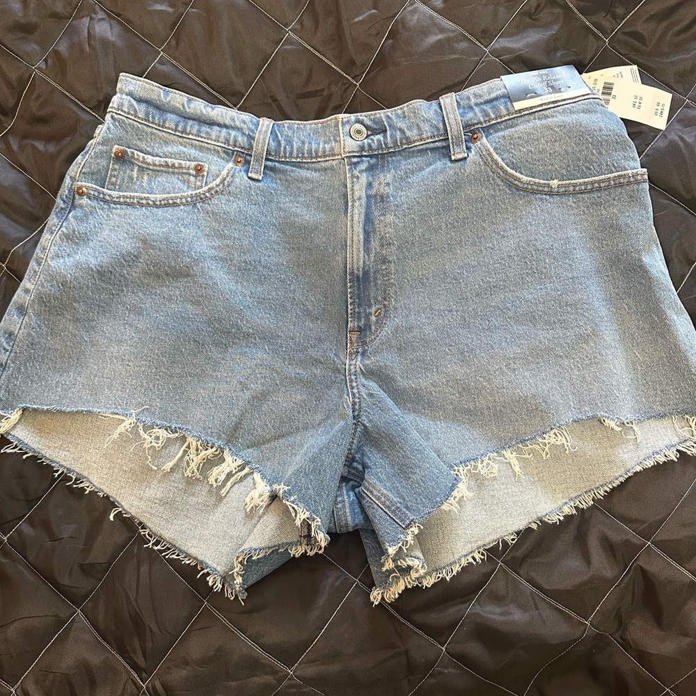Abercrombie Curve love 90’s relaxed cut off short